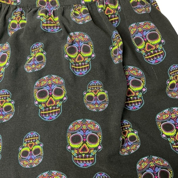 Torrid Black Skull Print Midi Dress Bowfront Challis Sundress Side Pockets Sz 2X - Picture 15 of 16